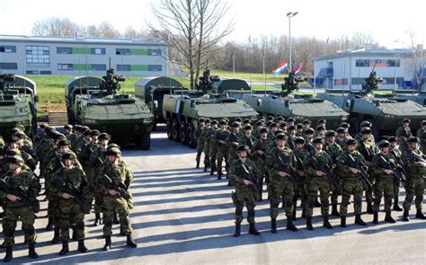 Hrvatska Vojska Na Ruskoj Granici Kamenjar