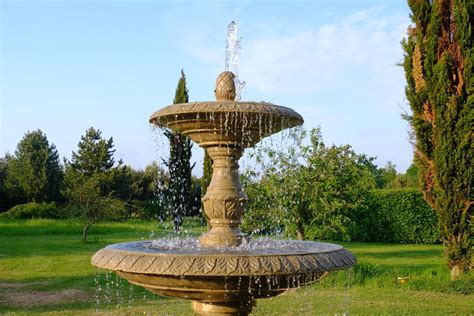 Grand Double Tier 3m Sandstone Stone Water Fountain Feature