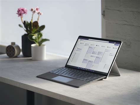 Microsoft Surface Authorized Reseller ตัวแทนจำหน่ายอย่างเป็นทางการ