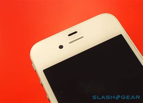 White Iphone 4 Hands On Video Slashgear