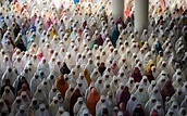 World's Muslim Population Will Surpass Christians This Century, Pew ...