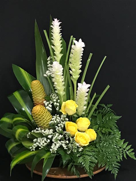 pin on flower arrangement