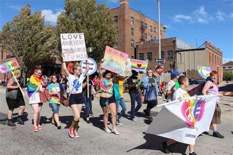 Champaign Urbana Community Unifies For Lgbt Issues The Daily Illini