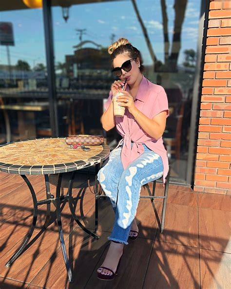 Karla Mercado👸🏼 On Instagram “happy Friday💓 I Love This Horchata Frap 😋 Have You Tried It Fit