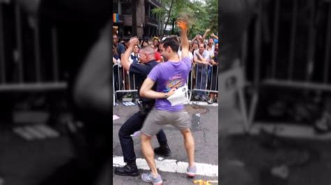 Nypd Officer Dances With Marcher During Pride Parade Pix11