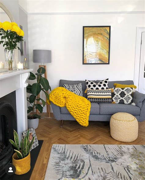 Grey Mustard Gold Accents In 2020 Yellow Decor Living Room Yellow