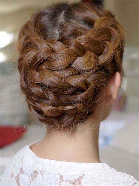 Find our favorite updos for long hair on celebrities, including easy updo ideas, braided updos, twist updos, messy updos, half updos and more. EbeautyBlog.com: Hair Tutorial: Summer Braided Updo