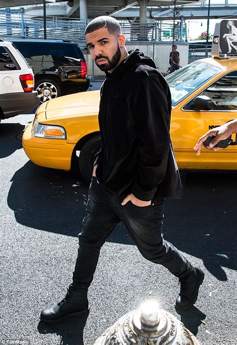 Drake Responds To President Obama Choosing Kendrick Lamar As His Rap