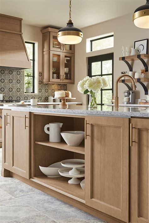 Thomasville artisan custom kitchen cabinets shown in transitional style (1) model# hdinsths. Thomasville Cabinetry Products - Specialty Cabinets Gallery in 2020 | Speciality cabinets ...