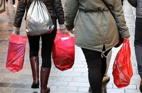 Hier berichten wir über die tarifrunde versicherungen 2019. Tarifvertrag Handel - The Recomendation Letter