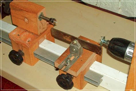 Material kayu dikenal memiliki keunggulan tersendiri dibandingkan dengan baja ringan. Manfaat Menciptakan Daftar Harga Alat Tukang Kayu - Manfaat