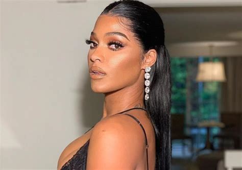 Some Fans Go Gaga Over Joseline Hernandezs Fur Clad Photo Shoot While