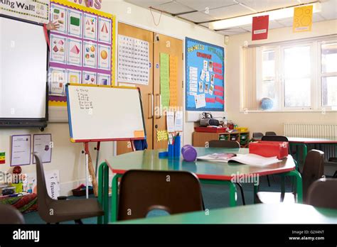 Education Elementary School Classroom Hi Res Stock Photography And