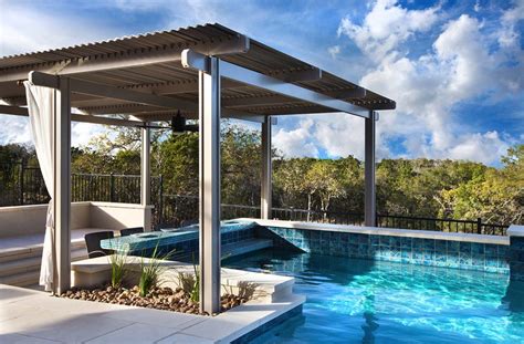 33 Mega Impressive Swim Up Pool Bars Built For Entertaining Pool