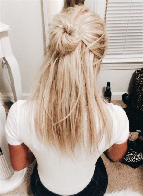 Grab a hair brush, texturizing spray, hair elastic, bobby pins, and hair spray, because we're breaking down exactly how to do a messy bun and sharing a messy bun tutorial for super long hair. Nordstrom - Madewell 'Whisper' Cotton V-Neck Pocket Tee ...