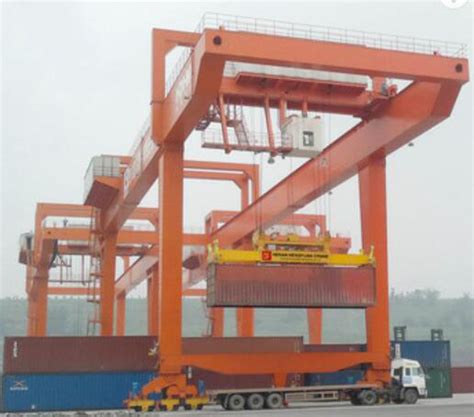 Rail Mounted Quay Ship Gantry Crane Shipping Building Lifting High Load