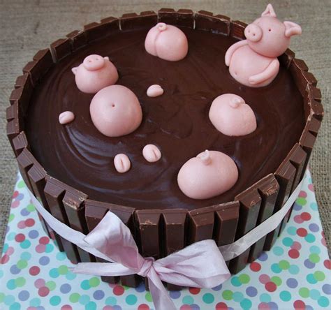 Adorable Pigs In The Mud Cake Animal Birthday Cakes Pig Birthday