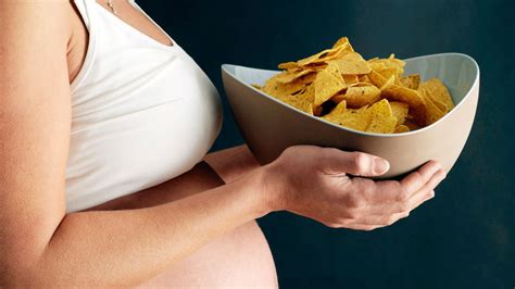 Eating Unhealthy Food Linked To Lower Birth Weight Tips Healthy Eating