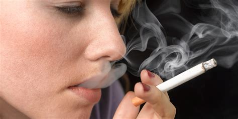 Young Female Smokers Face Increased Breast Cancer Risk Huffpost