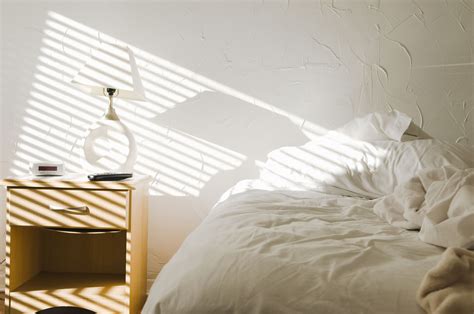How To Clean Up Bedrooms In 15 Minutes