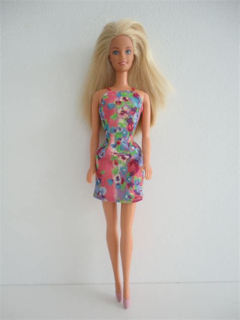 Barbie Chic Bd2000 29012 Barbie 1990 Barbie Friends Mattel 2000s