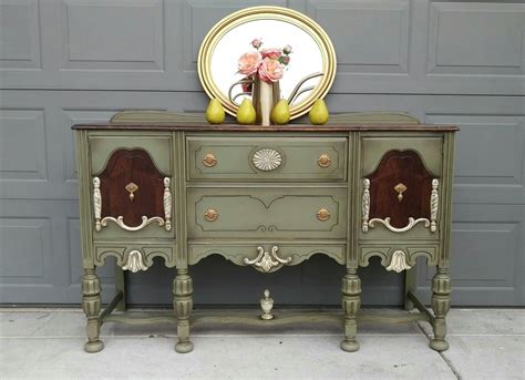 Perhaps you have seen the popular trend for chalk paint furniture in designer stores, or you have seen some fabulous diys done with chalk paint. Annie Sloan Chateau gray with old white details, dark wax ...