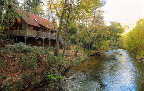 Luxury Riverfront Mountain Cabin With Game Room Buncombe County