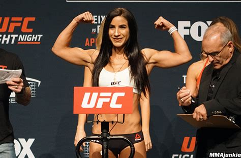Tecia torres is an american mixed martial artist who is currently competing in the strawweight division of the ultimate fighting championship (ufc). Tecia Torres | MMA Junkie