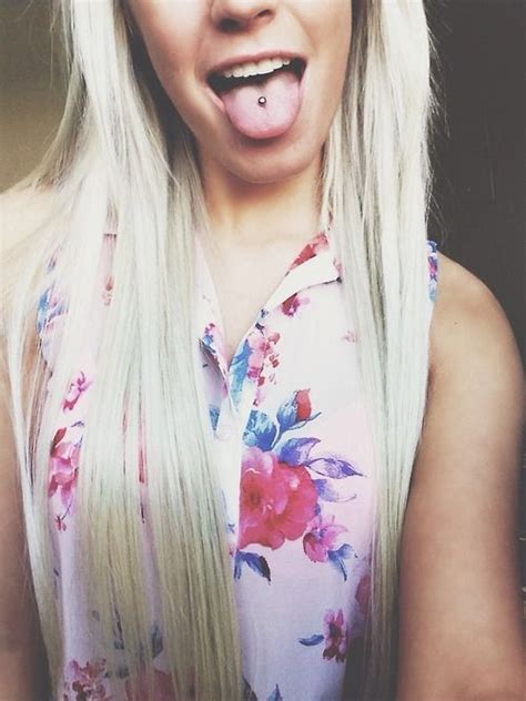 Pin By Michaela B On Tattoos And Piercings Cute Piercings Cute Tongue Piercing Tongue Piercing