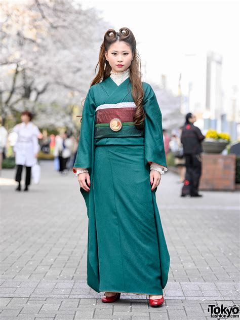 Vintage Japanese Kimono And Victory Rolls Hairstyle Street Style At Bunka