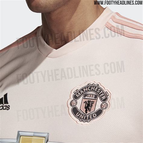 Pink Manchester United 18 19 Away Kit Launch Details Backstory