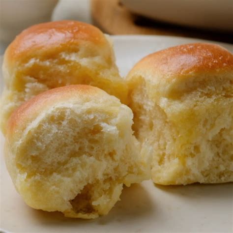 soft buttery yeast rolls cheekykitchen