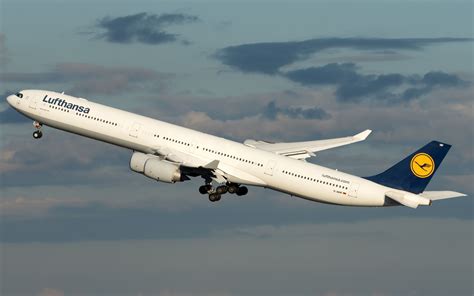 Lufthansa Airbus A340 600 Returns To Boston Twice In 2 Days