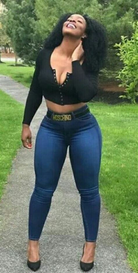 Anowa Adjah 001 Ideal In 2019 Sexy Curves Ebony