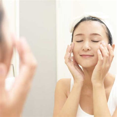 how to give yourself a face massage a 10 step guide kama ayurveda