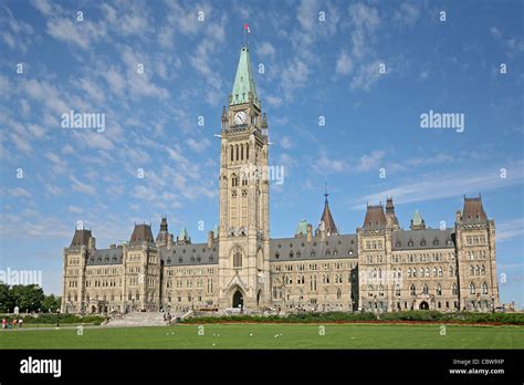 Canadian Parliament Building Ottawa Stock Photo Alamy