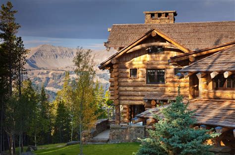 Wood Dominates The Interior Of This Luxurious Big Sky Mountaintop Cabin