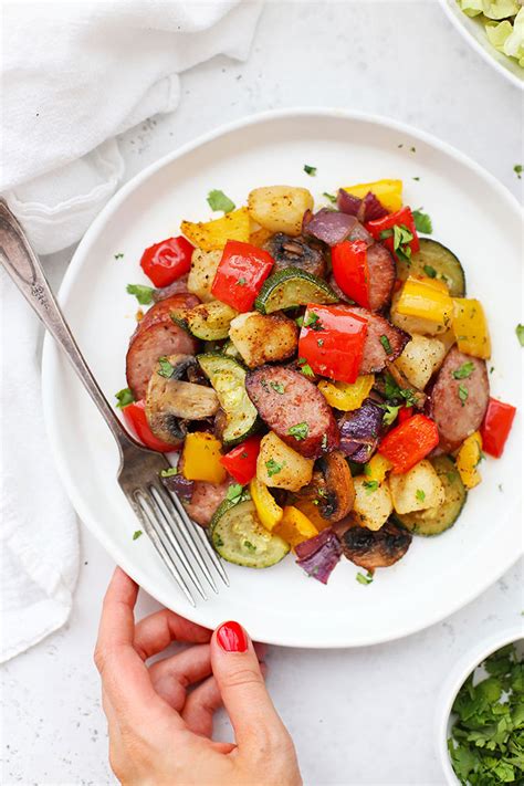 Aidell's sausage fresh stir fry w/ freshly grilled pineapple. Aidells Chicken Sausage Recipes - Chicken Apple Sausage Pasta Bowls Mommy Hates Cooking - These ...