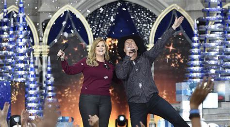 This recipe is from trisha yearwood. Disney Parks Magical Christmas Celebration Airs Sunday ...
