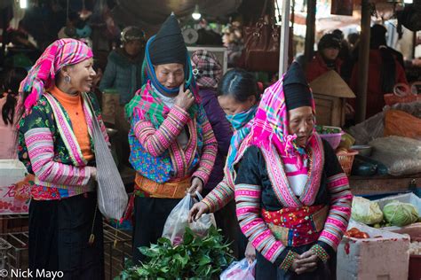 White Hmong Women At Market | Sin Ho, Lai Chau, Vietnam (2016) | Nick ...