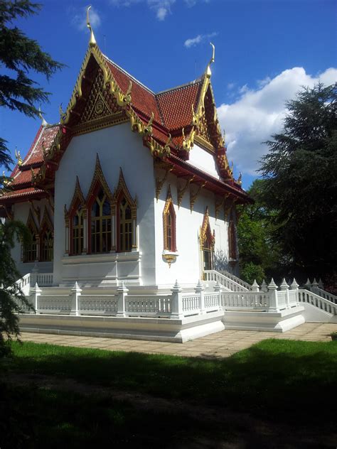 The thai temple is one of the recognized attractions near sarnath and is built in the thai architectural style. Thai Buddhist Temple in Wimbledon, South West London (near ...
