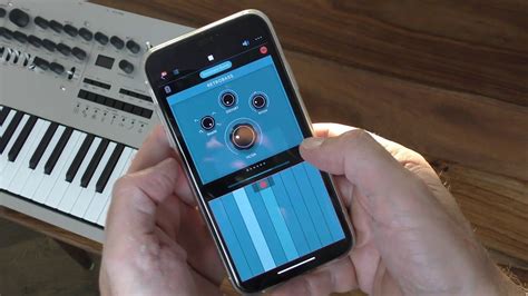 Itulah 5 aplikasi pemutar musik terbaik untuk android, kesemua aplikasi di atas juga bisa menampilkan lirik. 5 Aplikasi Edit Suara Terbaik untuk Android dan iOS | OKEGUYS