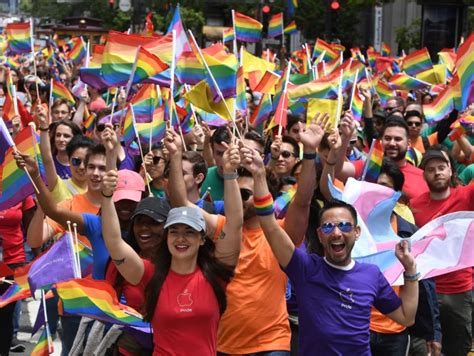 In Photos Gay Pride Celebrations Take Place In New York And San