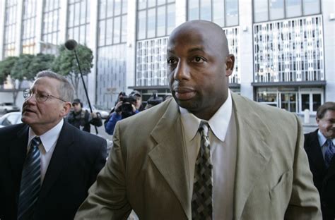 Ex 49er Dana Stubblefield Charged With Raping Disabled Woman Hartford