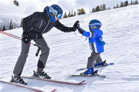 11 Secrets For Skiing With Toddlers And Actually Enjoying It Skiing