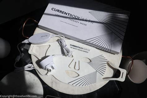 Currentbody Skin Led Light Therapy Mask Review The Velvet Life