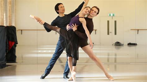 For Maos Last Dancer Li Cunxin Home Is Where The Art Is