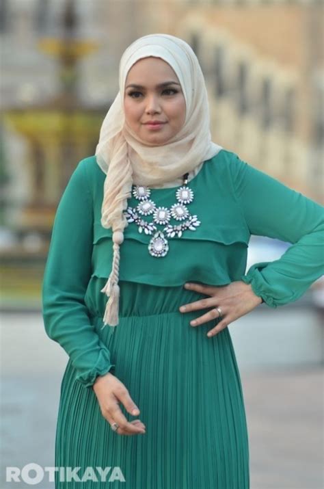 Little princess @ctdk unofficial account siti aafiyah siti aafiyah fans gallery mini gallery fans for aafiyah fans siti aafiyah khalid. Penampilan terkini Siti Nurhaliza buat Datuk K terpegun