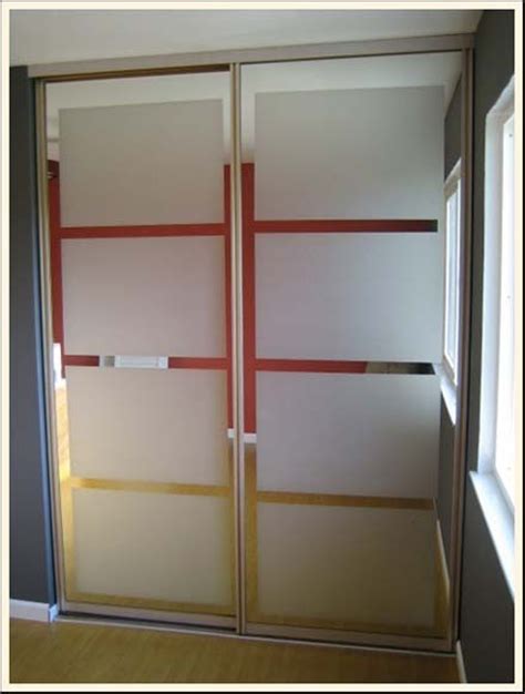Maybe you would like to learn more about one of these? Roundup: 10+ Easy and DIYable Closet Door Makeovers ...