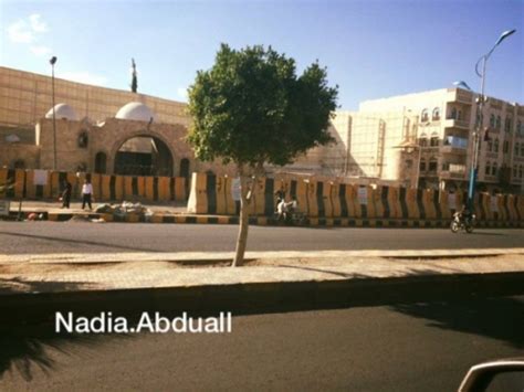 شاهد : هذا ما يبيعه الحوثي ابوعلي في منزل الرئيس هادي بصنعاء